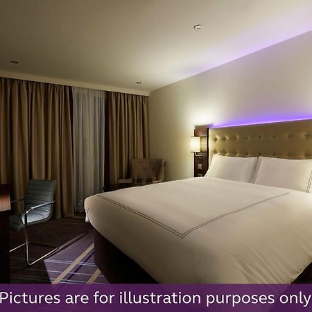 Premier Inn Stuttgart City Centre Kültér fotó